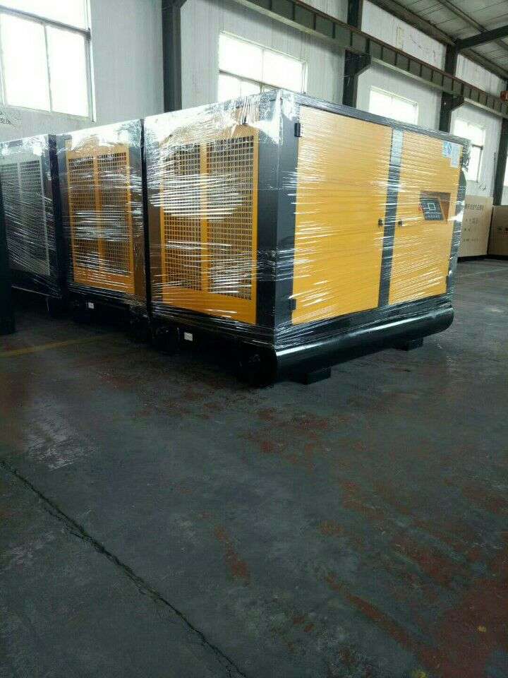 專業噴砂防腐螺桿空壓機