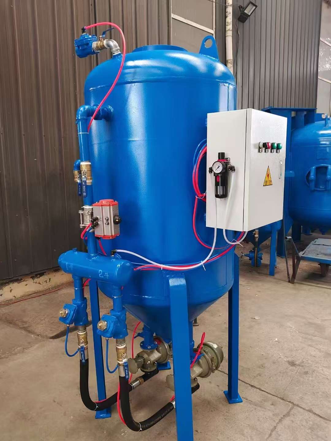 河北吳橋防腐噴砂機械設備遙控2立方噴砂機雙槍