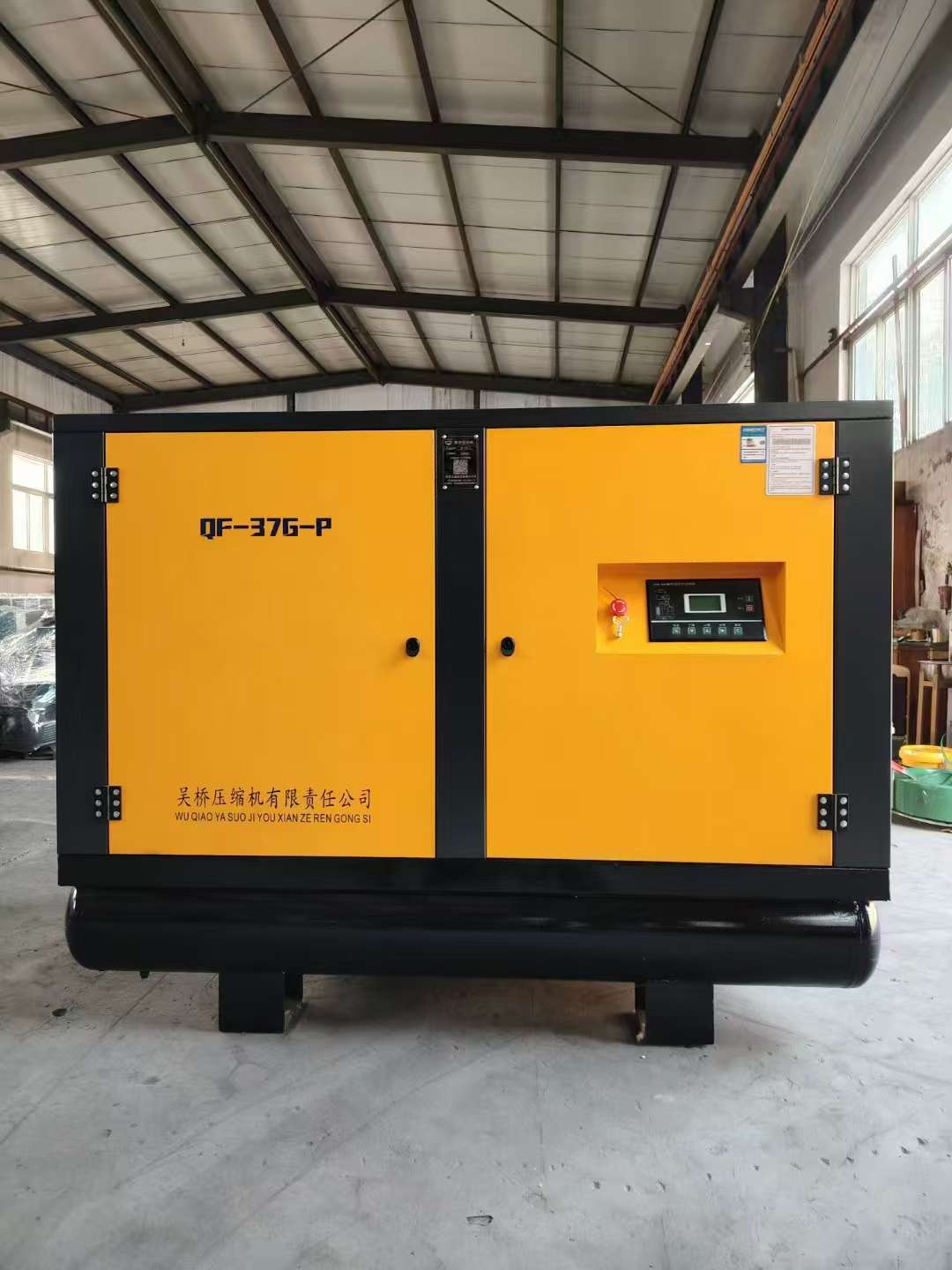 河北吳橋噴砂防腐機(jī)械設(shè)備噴砂螺桿空壓機(jī)