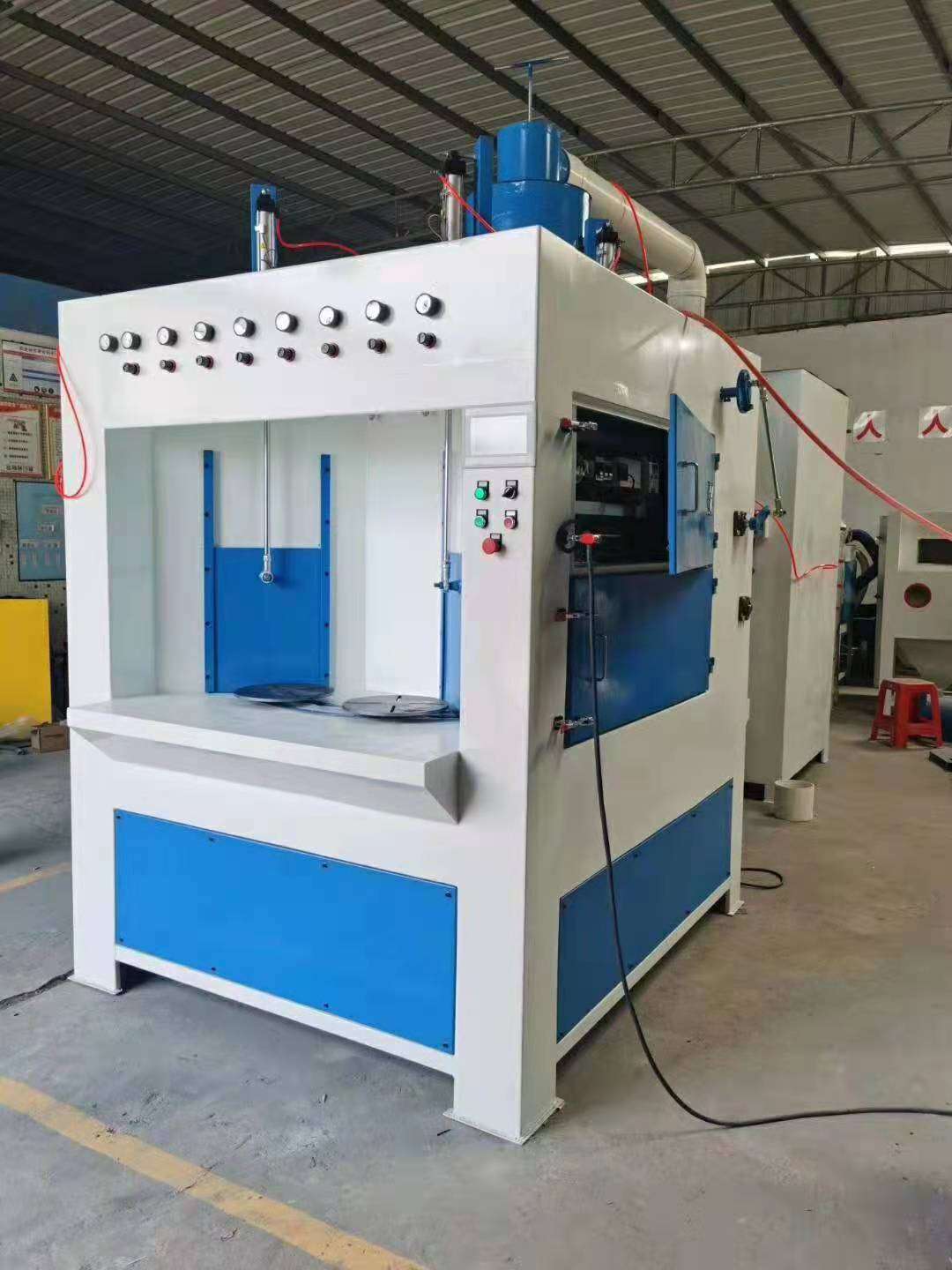 河北防腐噴砂機(jī)械設(shè)備箱式無塵噴砂機(jī)