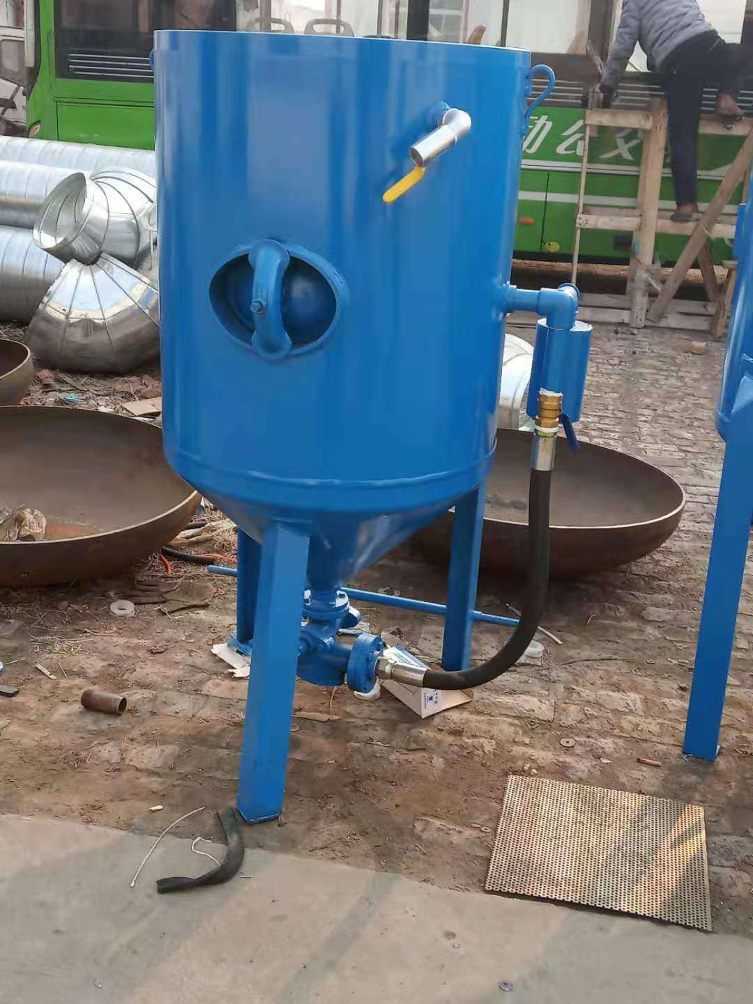河北省噴砂機械設備有限公司銷售部噴砂機 噴砂罐