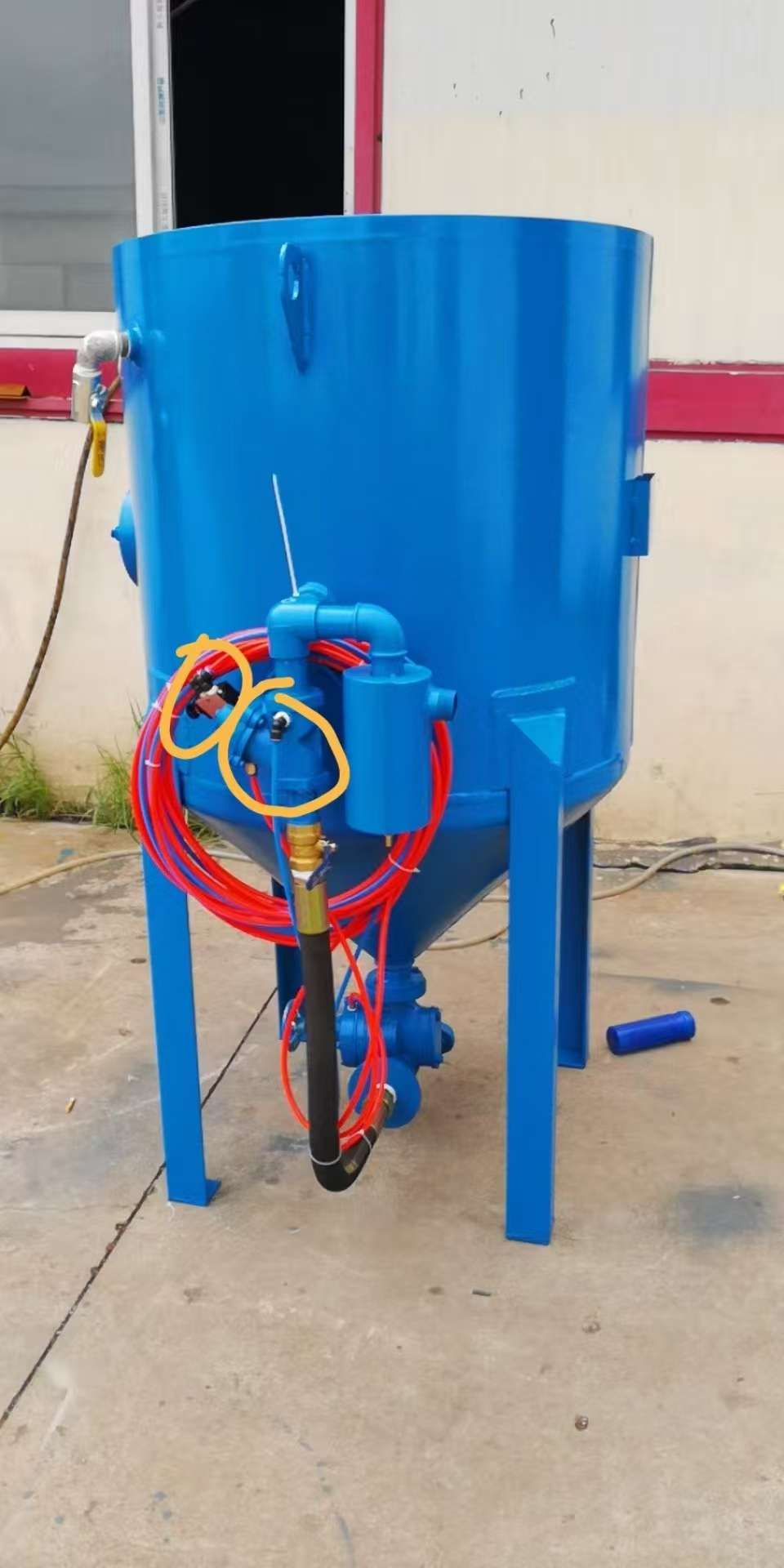 河北吳橋噴砂防腐機(jī)械設(shè)備開(kāi)放式噴砂機(jī)手動(dòng)噴砂機(jī)