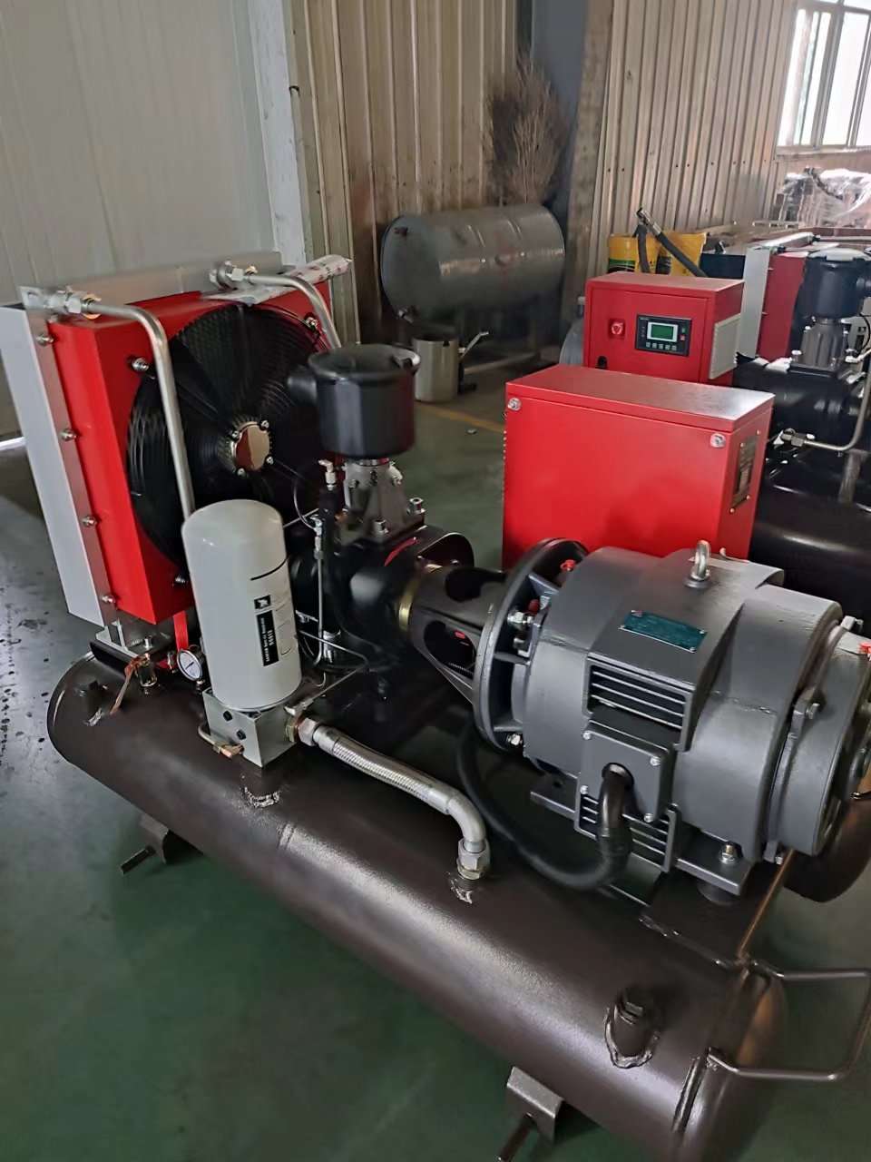 外墻噴漆真石磁漆螺桿空壓機