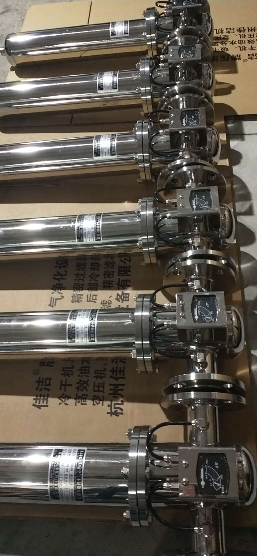 不銹鋼冷卻器 不銹鋼吸干機 不銹鋼冷凝器 不銹鋼氣體分離裝置 不銹鋼氣體加熱器 不銹鋼吸干機 禁銅鋅過濾器 壓縮空氣過濾器 新能源鋰電禁銅鋅過濾設備