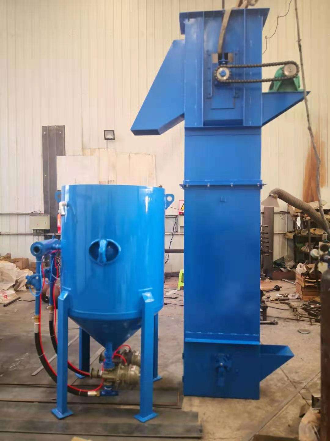 吳橋噴砂機械設備公司各種型號的噴砂機噴砂罐