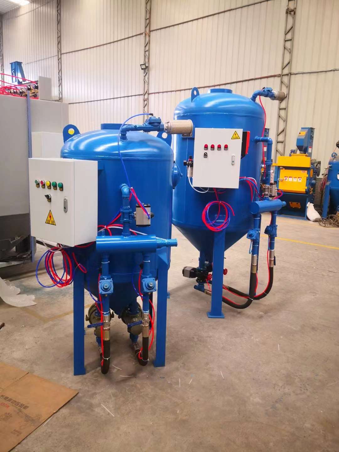 吳橋噴砂機械設備公司各種型號手動噴砂機氣控噴砂機