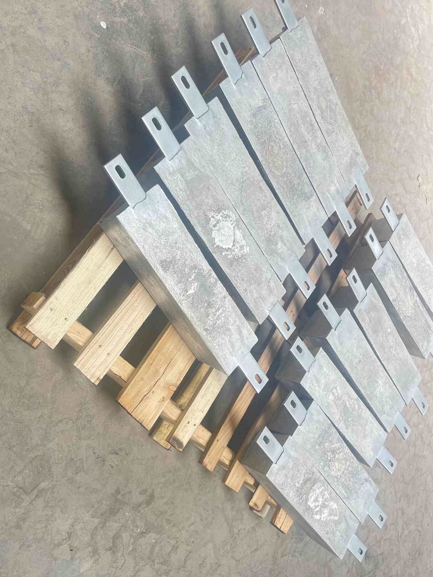 海底管道陰極保護(hù)鋁陽極 機(jī)械設(shè)備陰極保護(hù)用鋁合金犧牲陽極